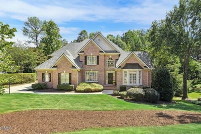 /international/us/23-butterfly-court-chapel-hill-nc-110110255498/