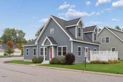 /international/us/3-cottage-court-gorham-me-110120060447/