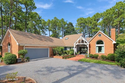 /international/us/64-pinewild-drive-pinehurst-nc-110110241228/