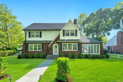 /international/us/10-dupont-avenue-white-plains-ny-110107989105/
