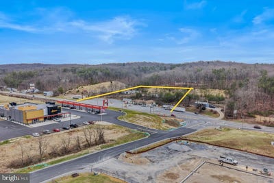 /international/us/3425-valley-road-berkeley-springs-wv-110079333616/
