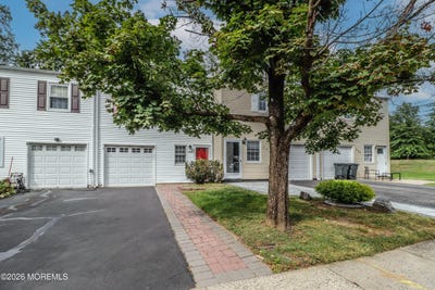 /international/us/604-randall-way-aberdeen-nj-110110270927/