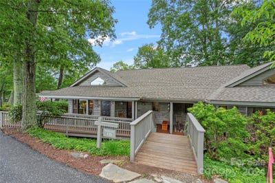 /international/us/135-club-house-drive-unit-5a-burnsville-nc-110093760952/