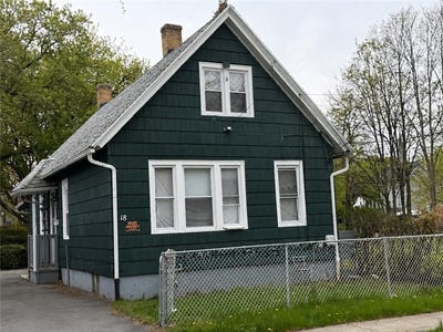 /international/us/18-langham-street-rochester-ny-110107963901/