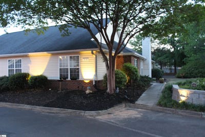 /international/us/219-woodruff-park-lane-simpsonville-sc-110107478538/