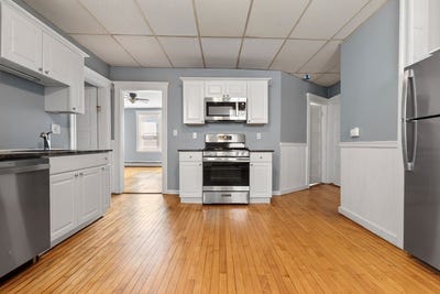 /international/us/56-ward-st-3b-salem-ma-110108026574/
