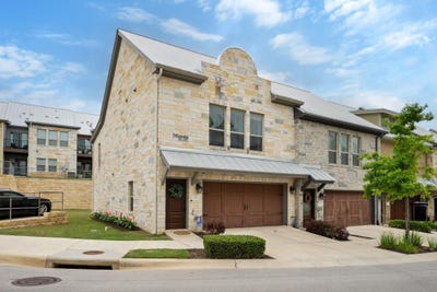 /international/us/372-adams-st-georgetown-tx-110107481491/