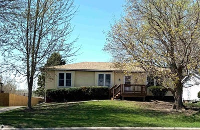 /international/us/2209-s-3rd-avenue-marshalltown-ia-110107397033/