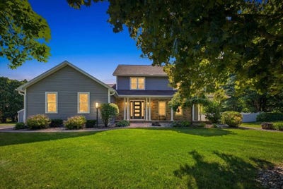 /international/us/20-orchard-dr-queensbury-ny-110109464938/