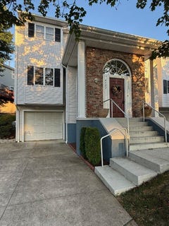 /international/us/4523-perkins-street-erie-pa-110101149014/?lang=en