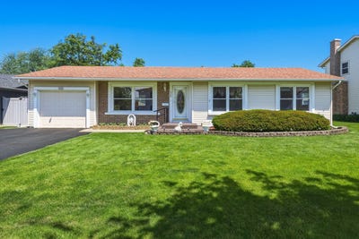 /international/us/356-banbury-avenue-elk-grove-village-il-110108177773/