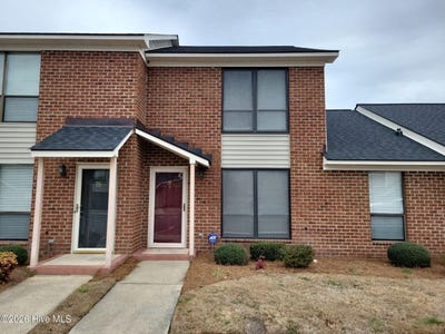 /international/us/19-upton-court-greenville-nc-110105275719/