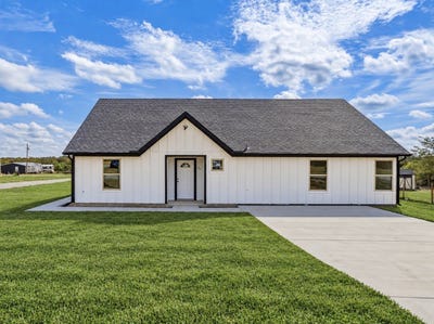 /international/us/182-brookview-drive-bridgeport-tx-110110372981/