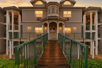 /international/us/835-fairview-street-branson-mo-110108175759/