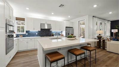 /international/us/2219-perdido-lane-santa-paula-ca-110120553016/
