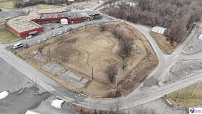 /international/us/51-airport-road-hardinsburg-ky-110105874722/