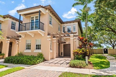 /international/us/4422-morgan-lane-davie-fl-110108477128/