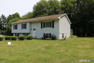 /international/us/520-long-hill-avenue-shelton-ct-110108472653/