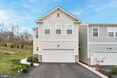 /international/us/141-four-leaf-drive-downingtown-pa-110106753150/