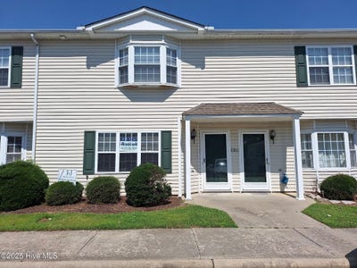 /international/us/2370-vineyard-drive-winterville-nc-110098246867/