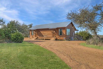 /international/us/3167-keese-rd-fredericksburg-tx-110097312045/