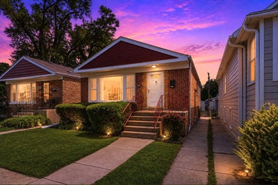 /international/us/8303-44th-street-lyons-il-110109055630/