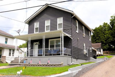 /international/us/29-fellows-street-shickshinny-pa-110100753783/