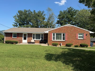 /international/us/3645-oaklawn-ave-nw-roanoke-va-110119693506/