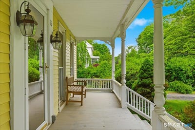 /international/us/16-main-street-essex-ct-110108417918/