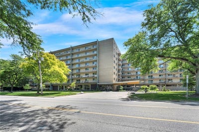 /international/us/10301-lake-avenue-cleveland-oh-110108477542/