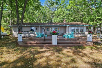 /international/us/7399-s-lakeshore-drive-pentwater-mi-110108588529/