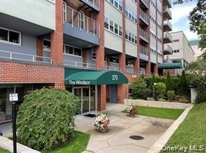 /international/us/370-westchester-avenue-port-chester-ny-110108069174/