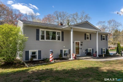 /international/us/283-whittemore-road-middlebury-ct-110107688606/