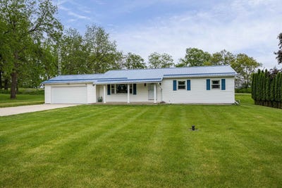 /international/us/10266-n-amber-trail-edgerton-wi-110108346202/