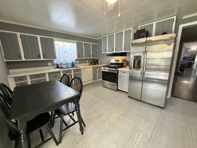 /international/us/631-16th-street-tell-city-in-110100657322/