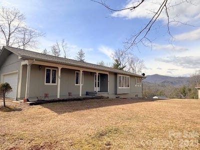 /international/us/35-azalea-drive-spruce-pine-nc-110107997388/