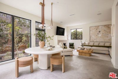 /international/us/929-hilldale-west-hollywood-ca-110107234300/