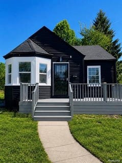 /international/us/12740-august-street-detroit-mi-110108775190/
