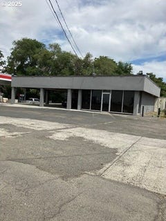 /international/us/85691-highway-11-milton-freewater-or-110100618354/