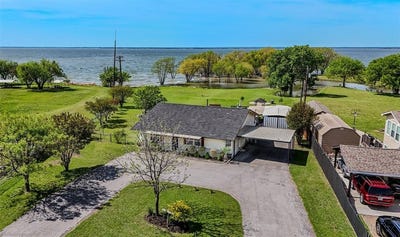 /international/us/868-briggs-boulevard-east-tawakoni-tx-110098828428/