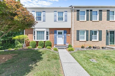 /international/us/4522-andover-ct-roanoke-va-110108478184/