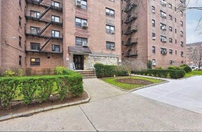 /international/us/31-31-138th-street-flushing-ny-110103674994/