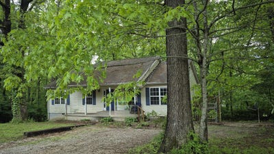 /international/us/405-spring-street-monteagle-tn-110099404391/