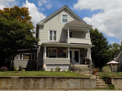 /international/us/96-kenney-street-bristol-ct-110101122744/?lang=en