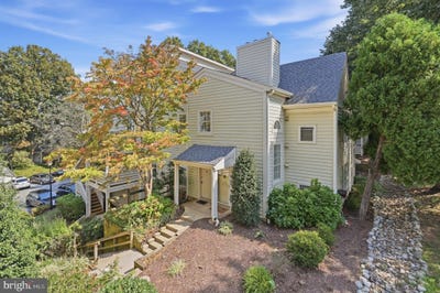 /international/us/7753-willow-point-drive-falls-church-va-110110220534/