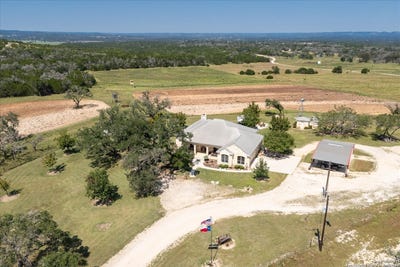 /international/us/34-cravey-rd-boerne-tx-110106987030/