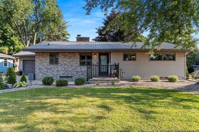 /international/us/309-w-17th-street-kaukauna-wi-110101339188/