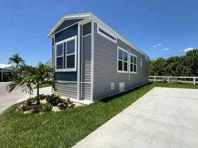 /international/us/4276-us-441-okeechobee-fl-110108383679/
