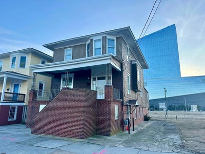 /international/us/220-seaside-ave-ave-atlantic-city-nj-110099822166/