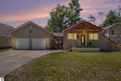/international/us/4847-franklin-street-hale-mi-110108569967/